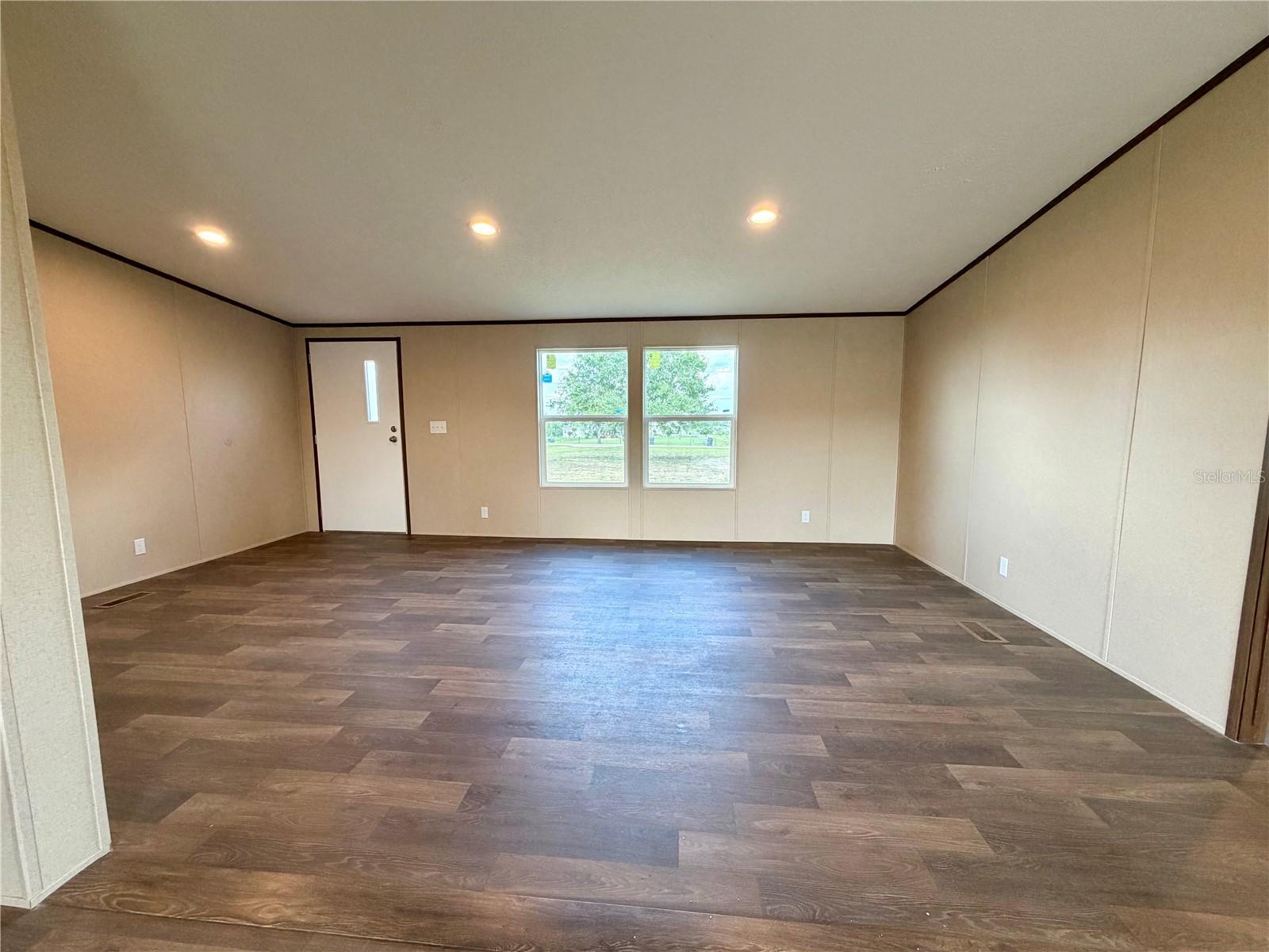 STARR LAKE DEV CO SUB - Residential Lease