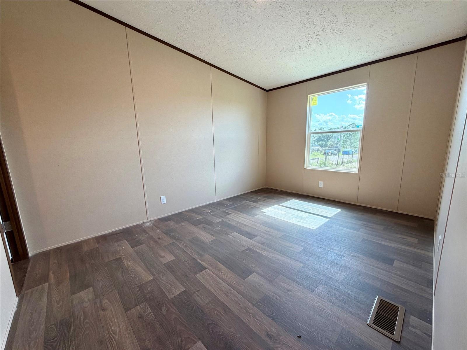 STARR LAKE DEV CO SUB - Residential Lease