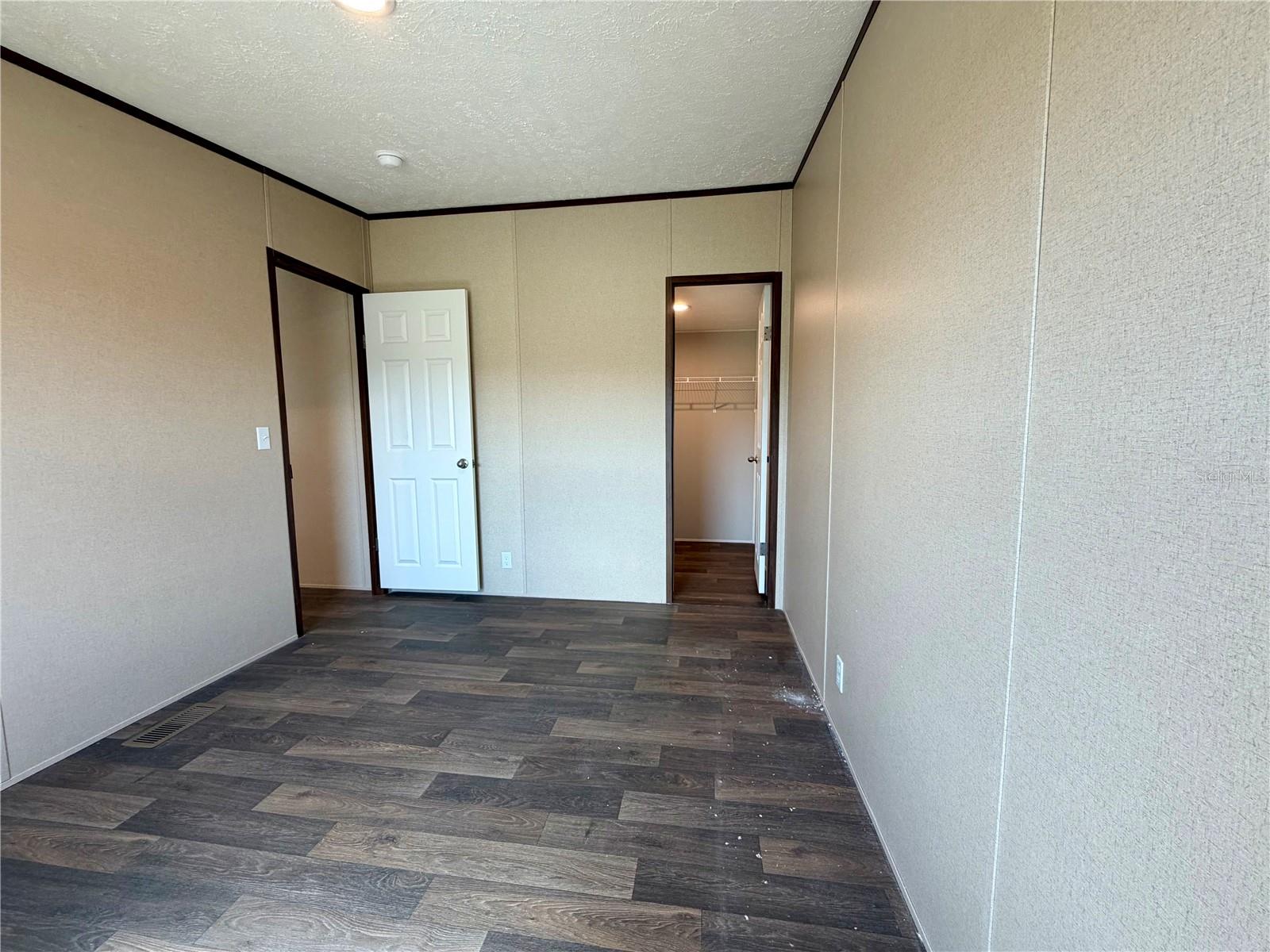 STARR LAKE DEV CO SUB - Residential Lease