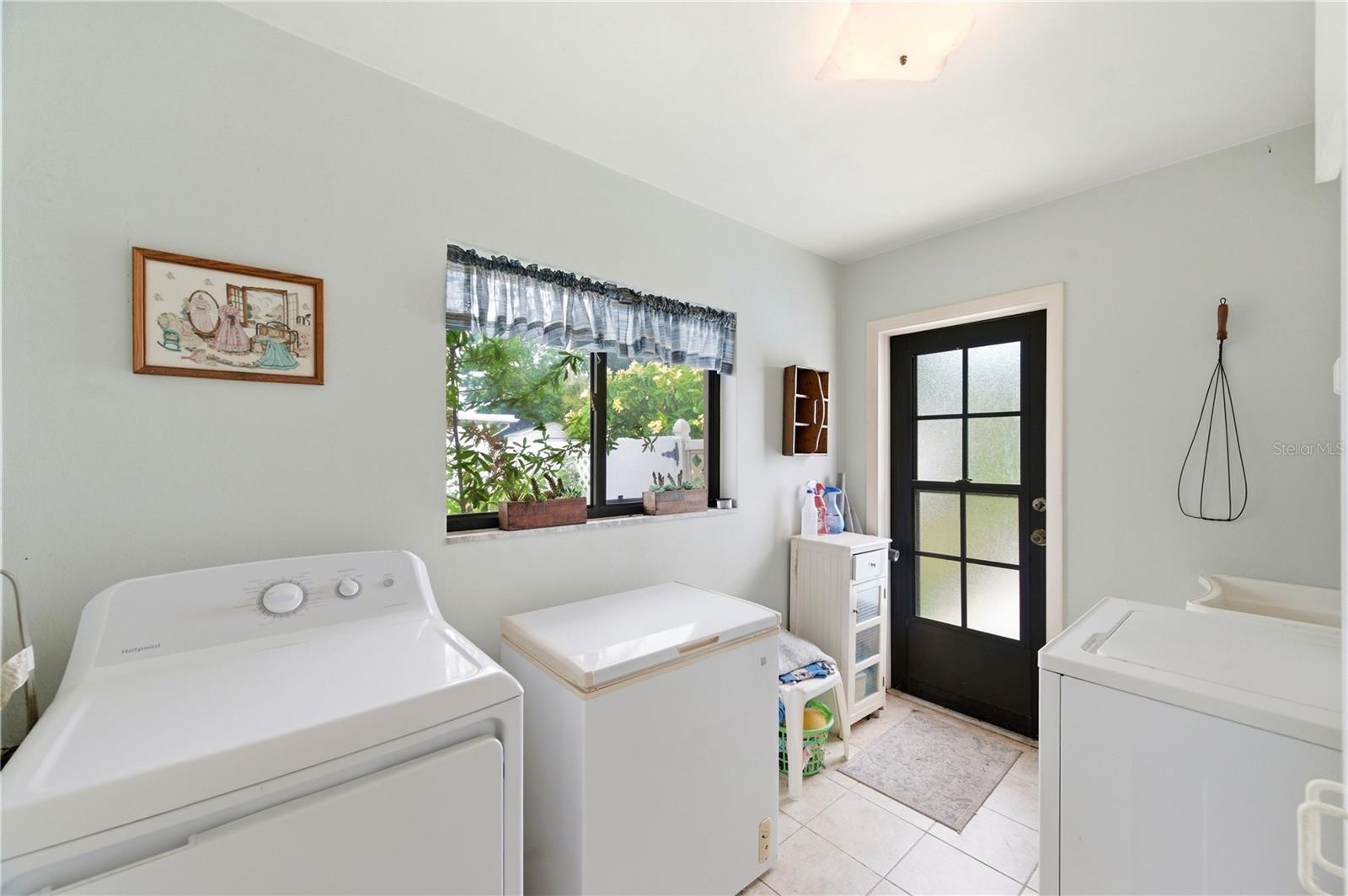 OAKHURST GROVES - Residential