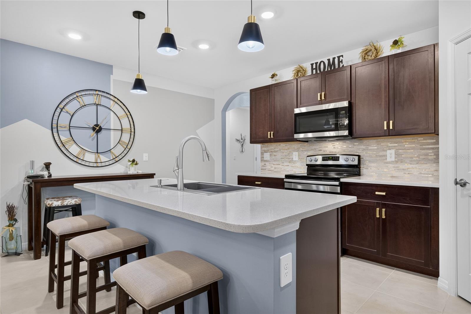 RIVER CLUB - Residential