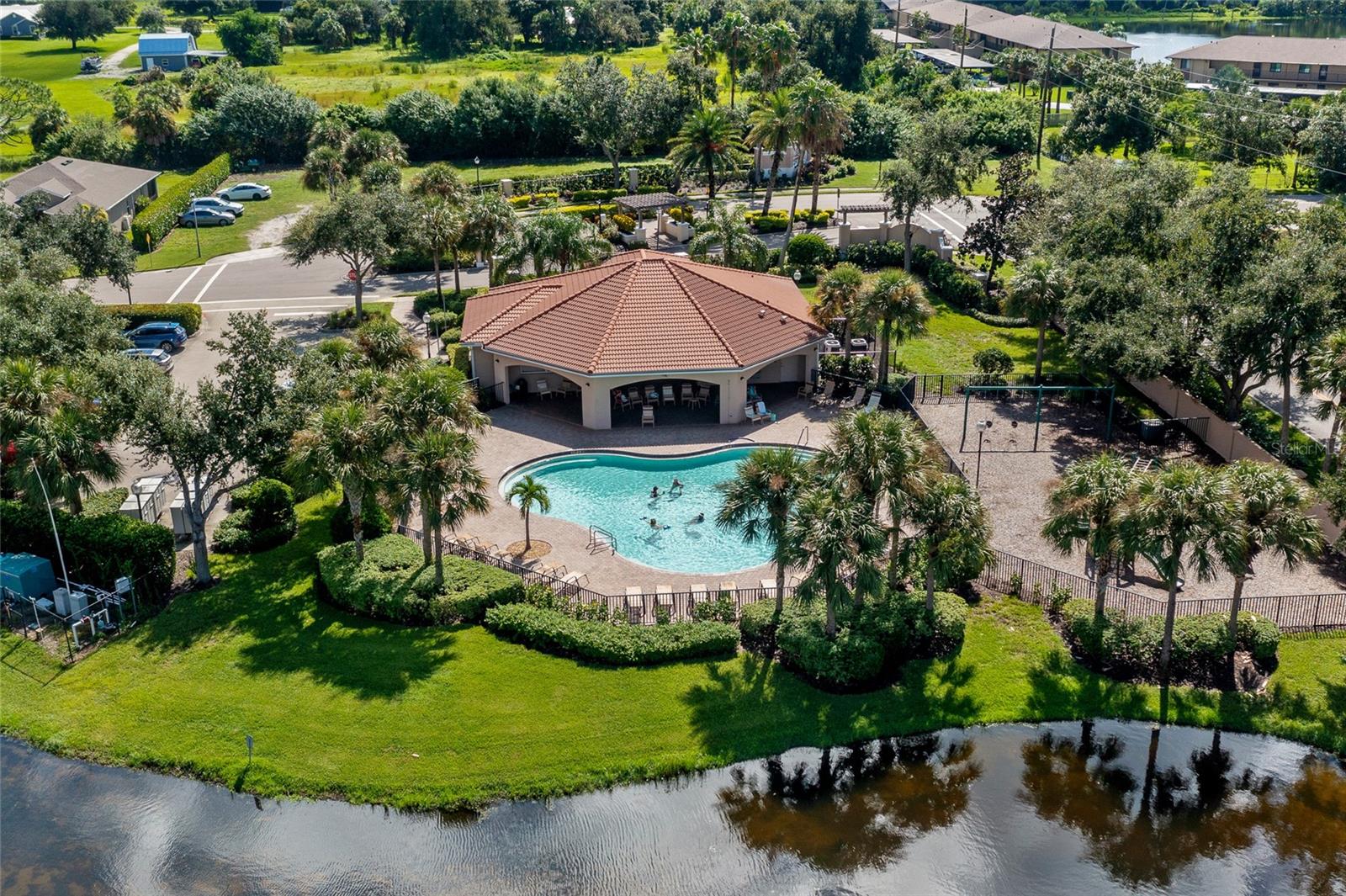 RIVER CLUB - Residential