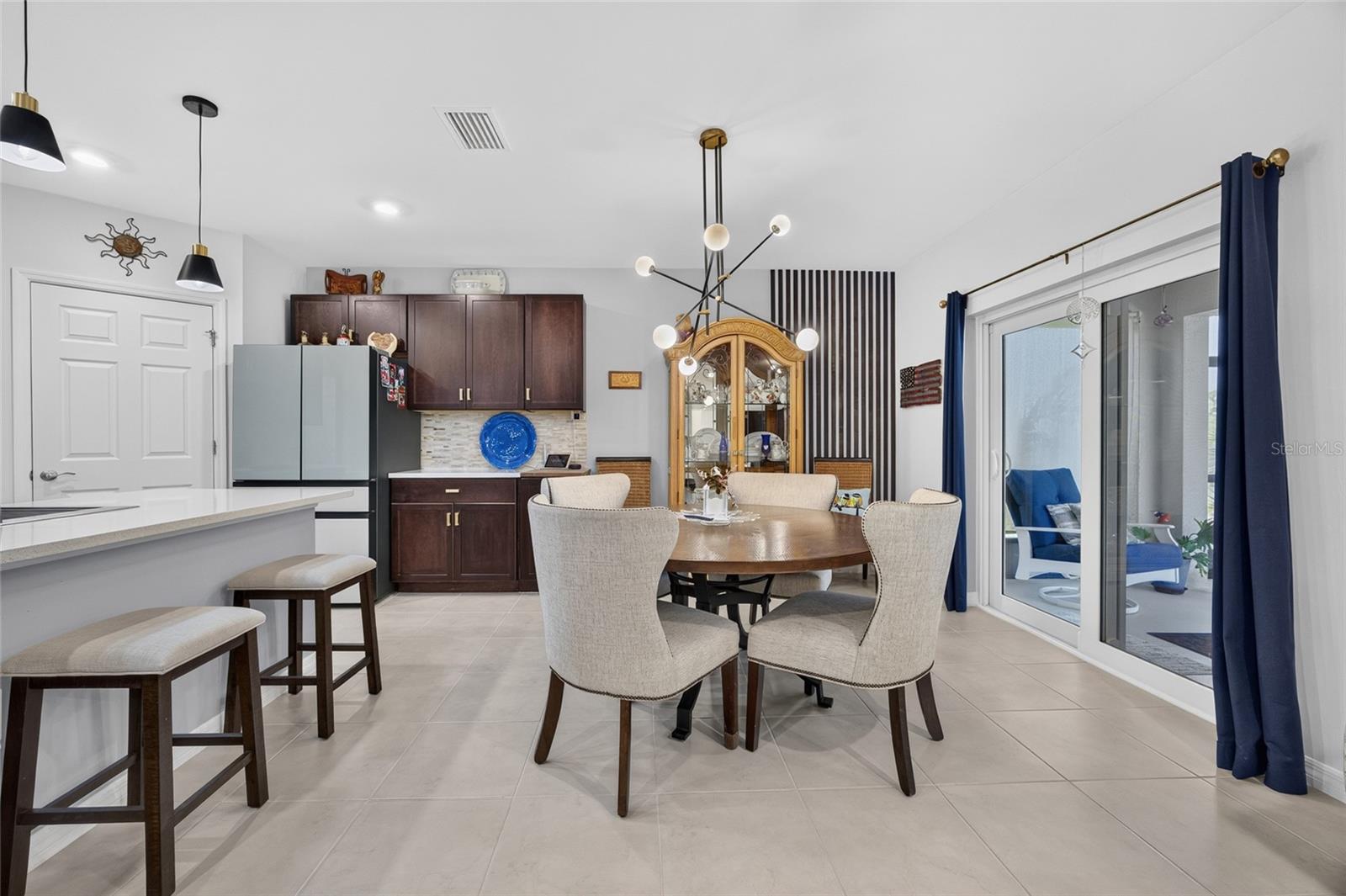 RIVER CLUB - Residential
