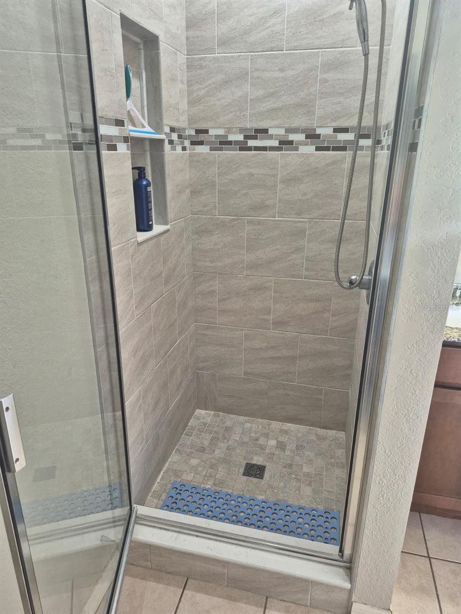 MT OLIVE SHORES NORTH ADD 04 - Residential
