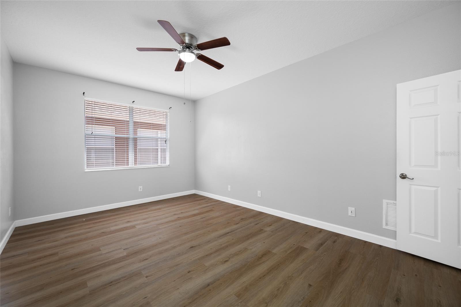 HIDDEN OAKS AT TEMPLE TERRACE - Residential
