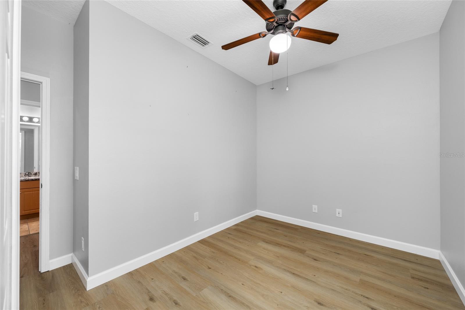 HIDDEN OAKS AT TEMPLE TERRACE - Residential