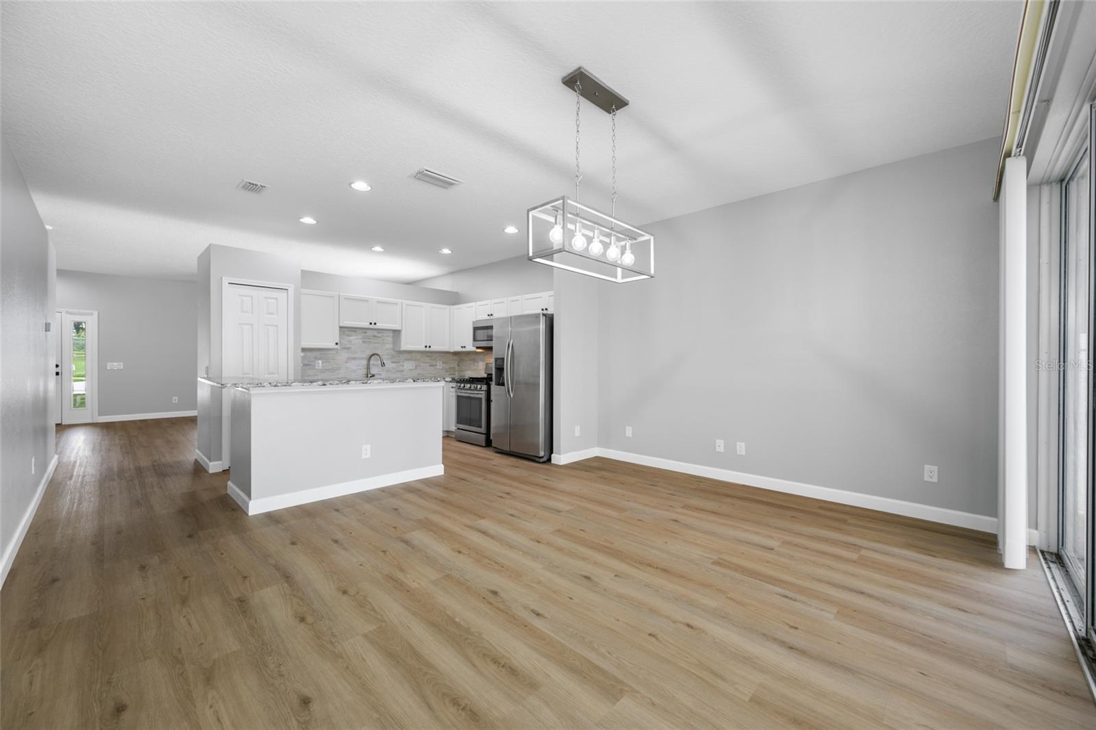 HIDDEN OAKS AT TEMPLE TERRACE - Residential