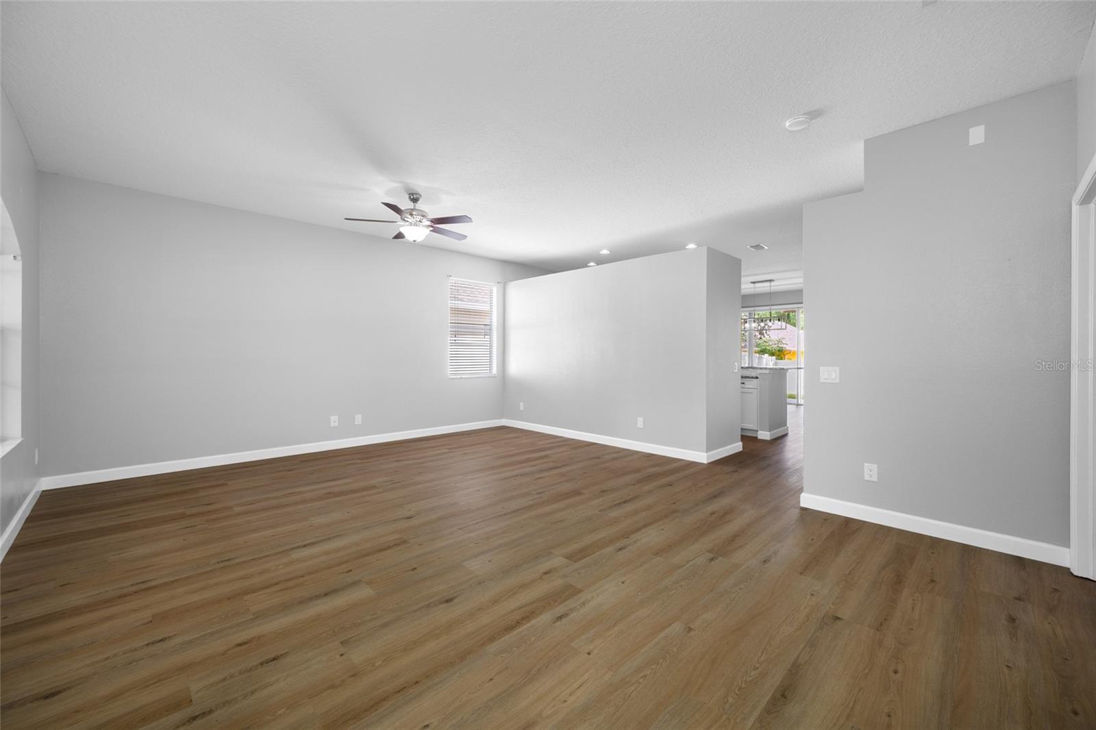 HIDDEN OAKS AT TEMPLE TERRACE - Residential