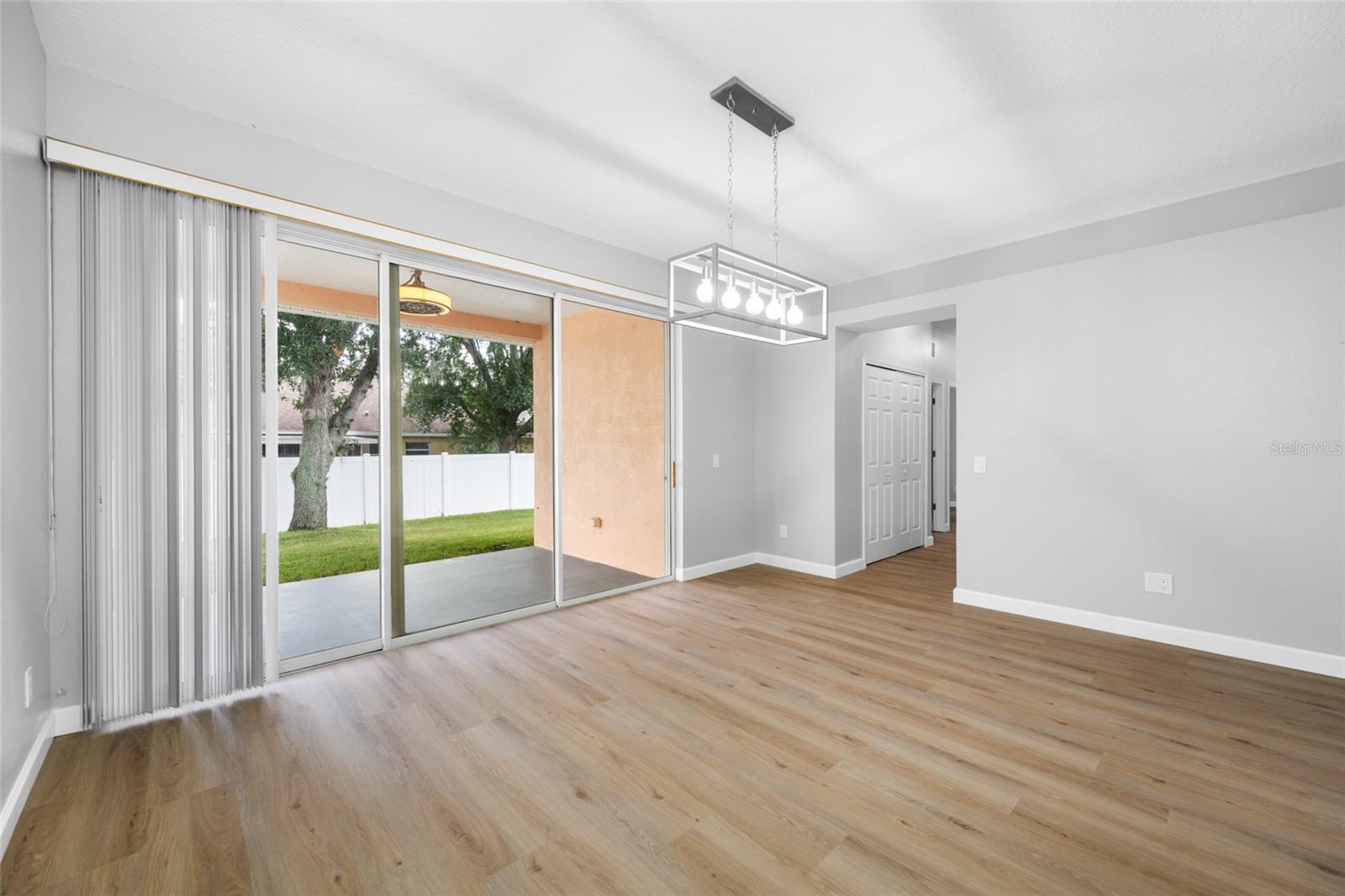 HIDDEN OAKS AT TEMPLE TERRACE - Residential