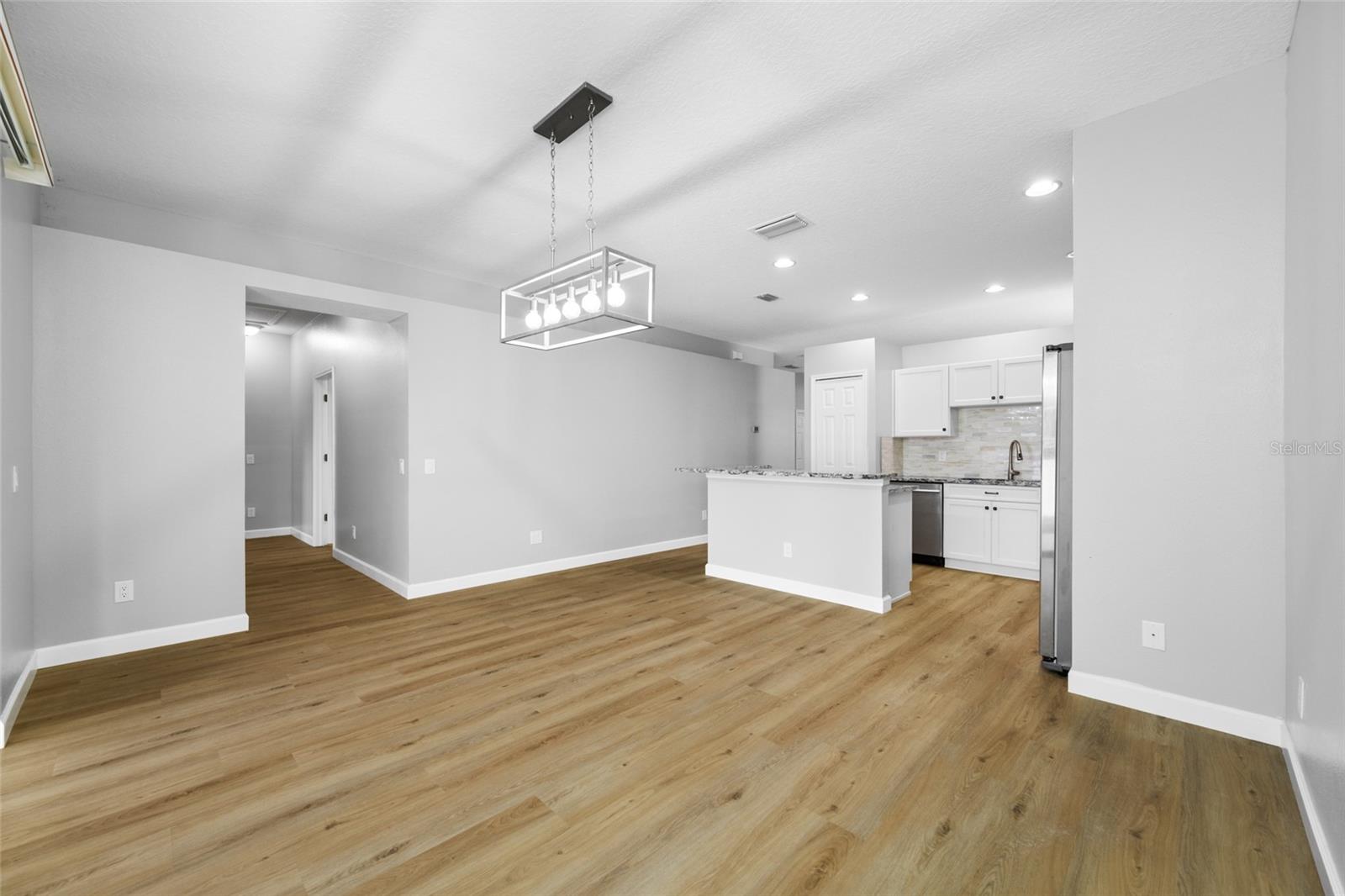 HIDDEN OAKS AT TEMPLE TERRACE - Residential