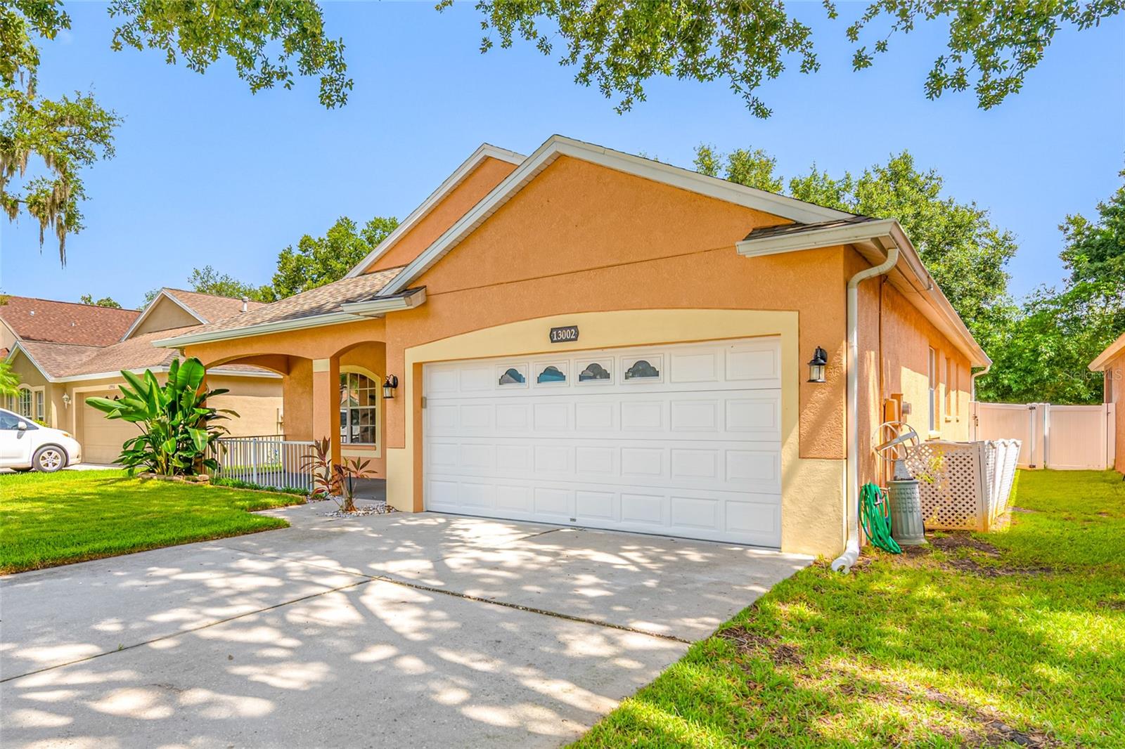 HIDDEN OAKS AT TEMPLE TERRACE - Residential