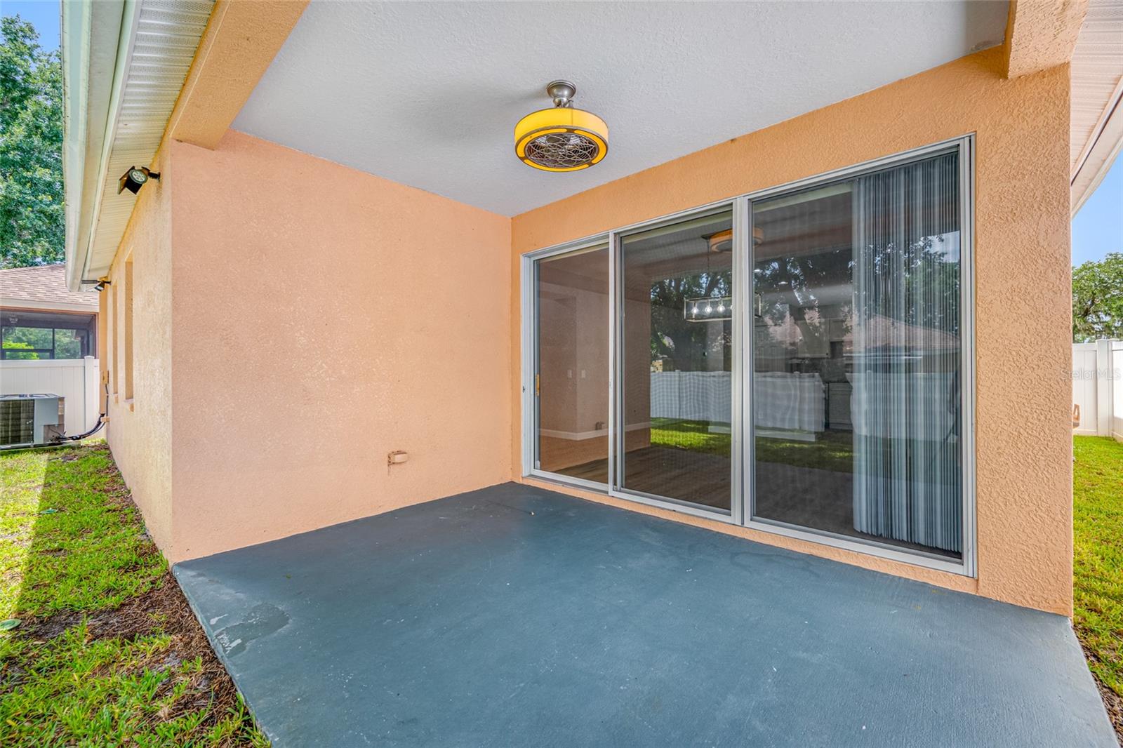 HIDDEN OAKS AT TEMPLE TERRACE - Residential