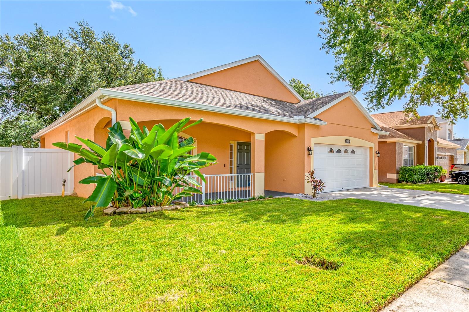 HIDDEN OAKS AT TEMPLE TERRACE - Residential