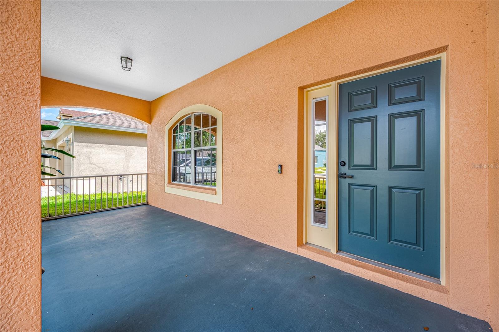 HIDDEN OAKS AT TEMPLE TERRACE - Residential