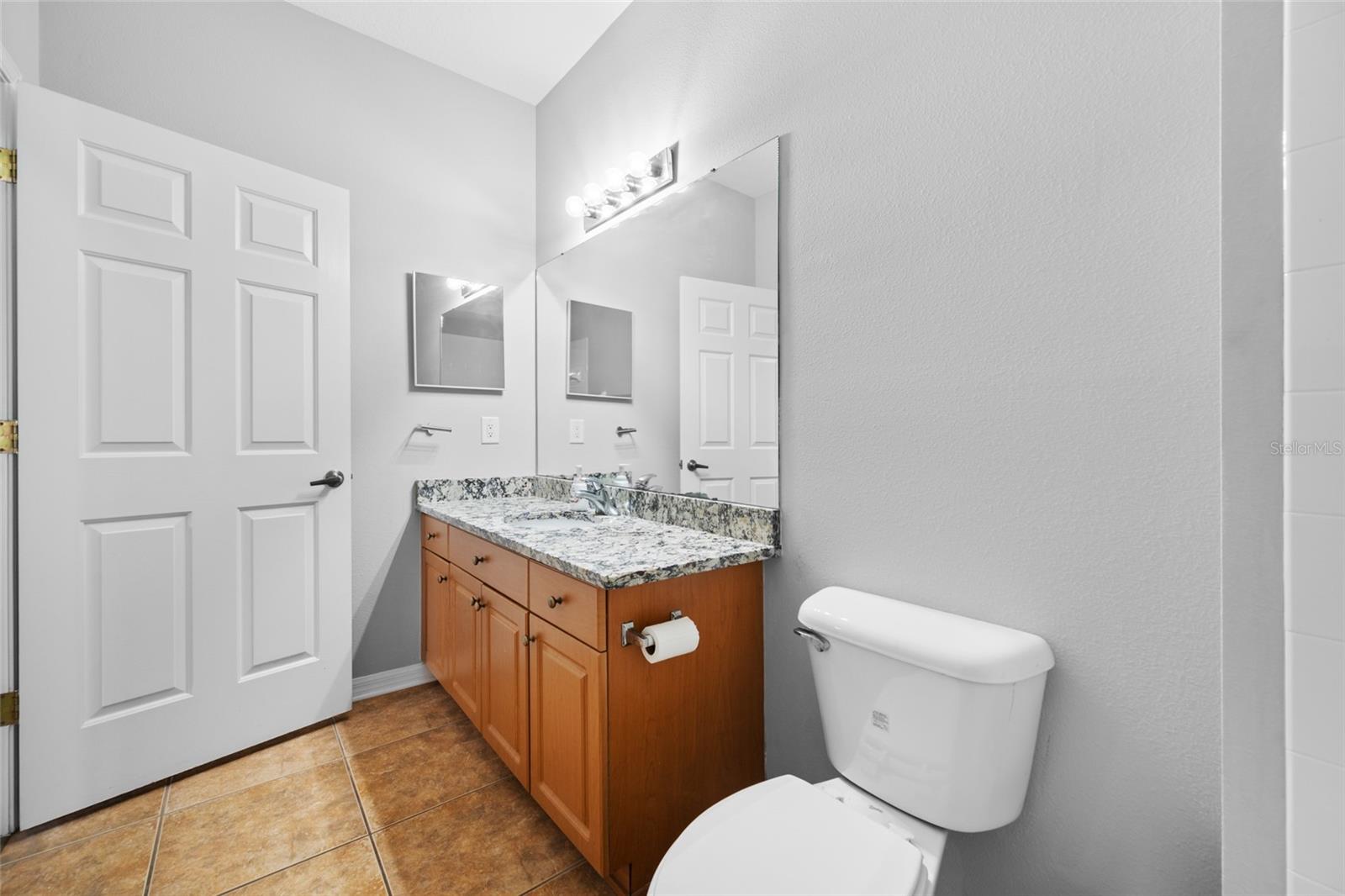 HIDDEN OAKS AT TEMPLE TERRACE - Residential