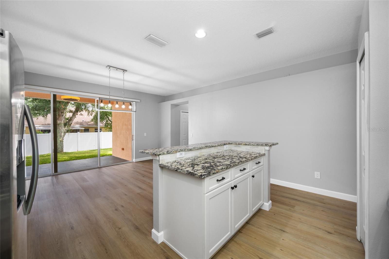 HIDDEN OAKS AT TEMPLE TERRACE - Residential