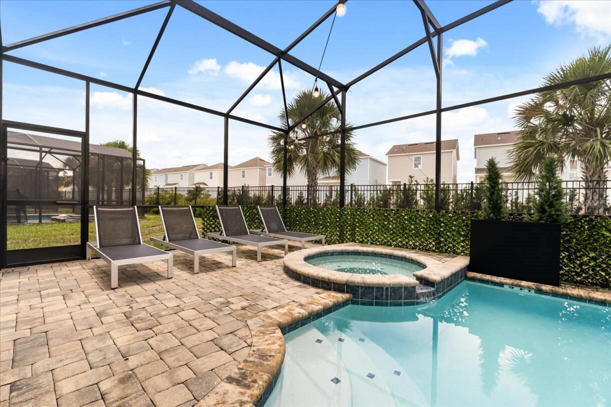 SOLARA RESORT VACATION VILLAS REP - Residential