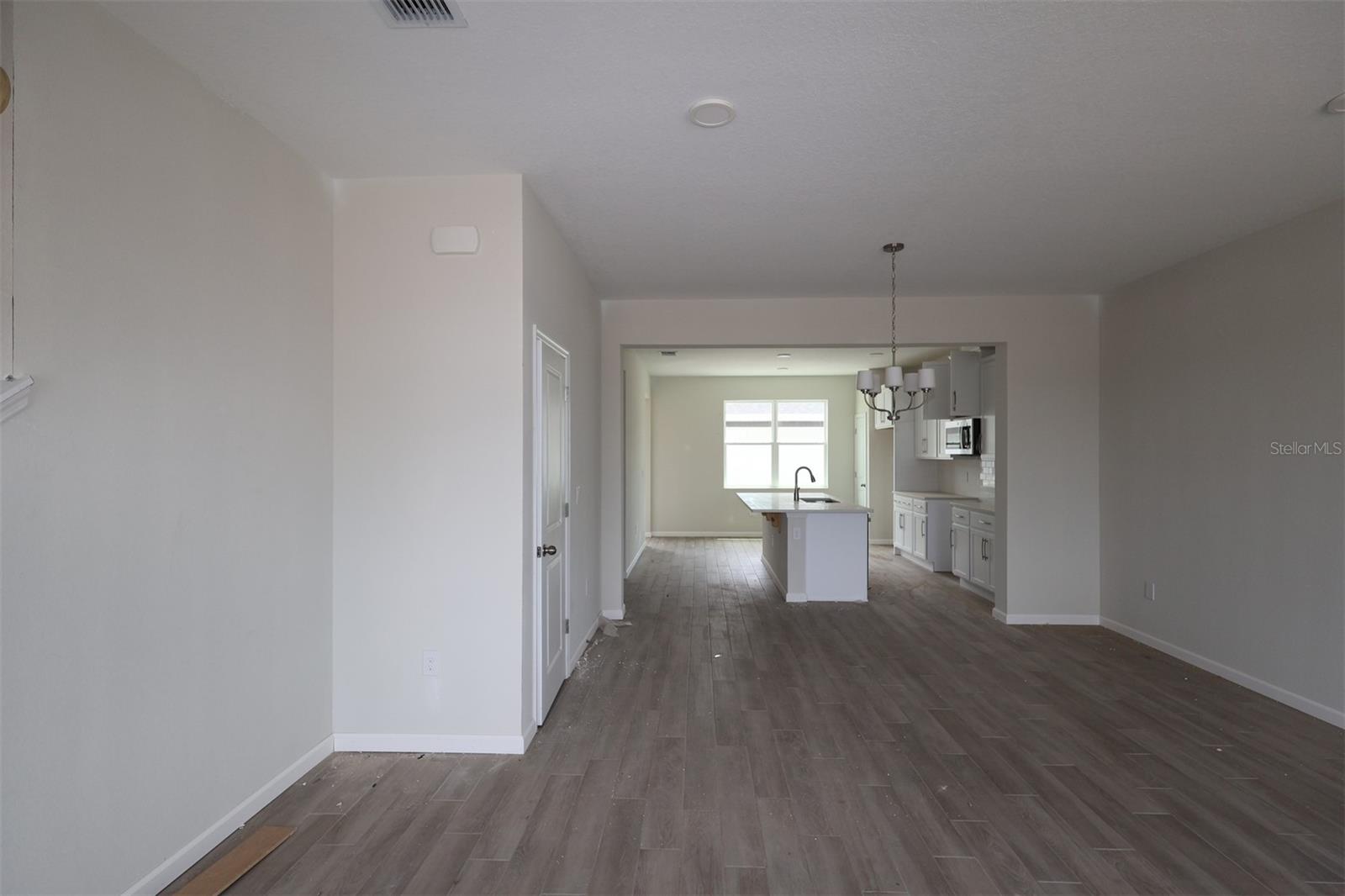 CENTER LAKE ON THE PARK - Residential