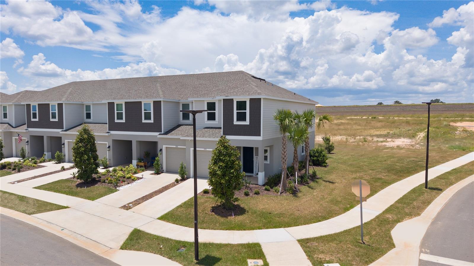 WATERSTONE - Residential