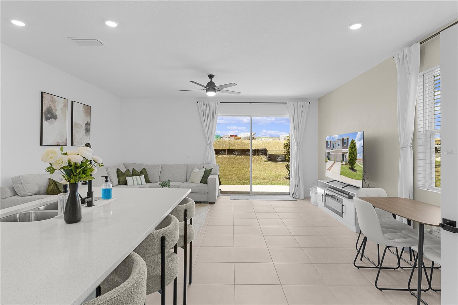 WATERSTONE - Residential