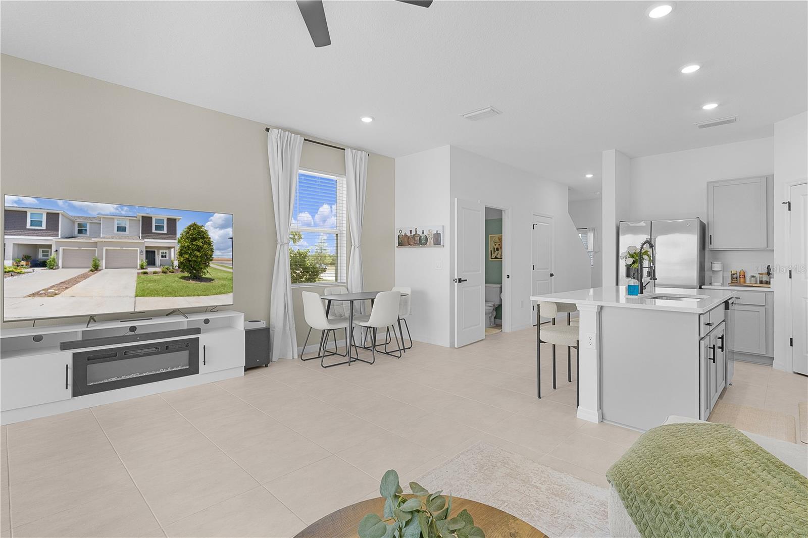 WATERSTONE - Residential