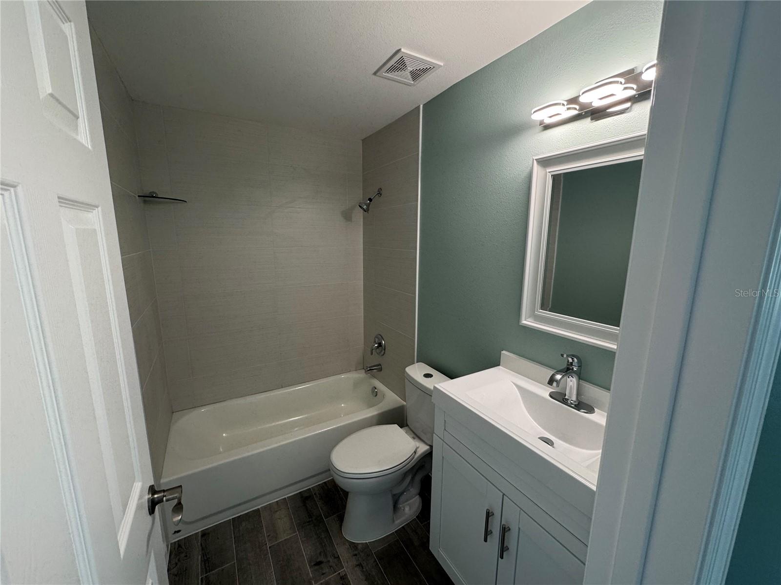 VENETIAN ARMS SEC 1 - Residential