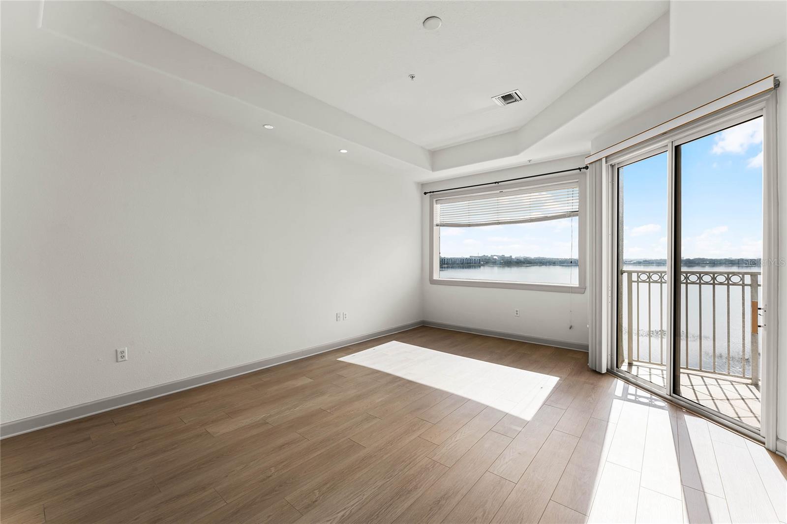 VIZCAYA HEIGHTS CONDO - Residential