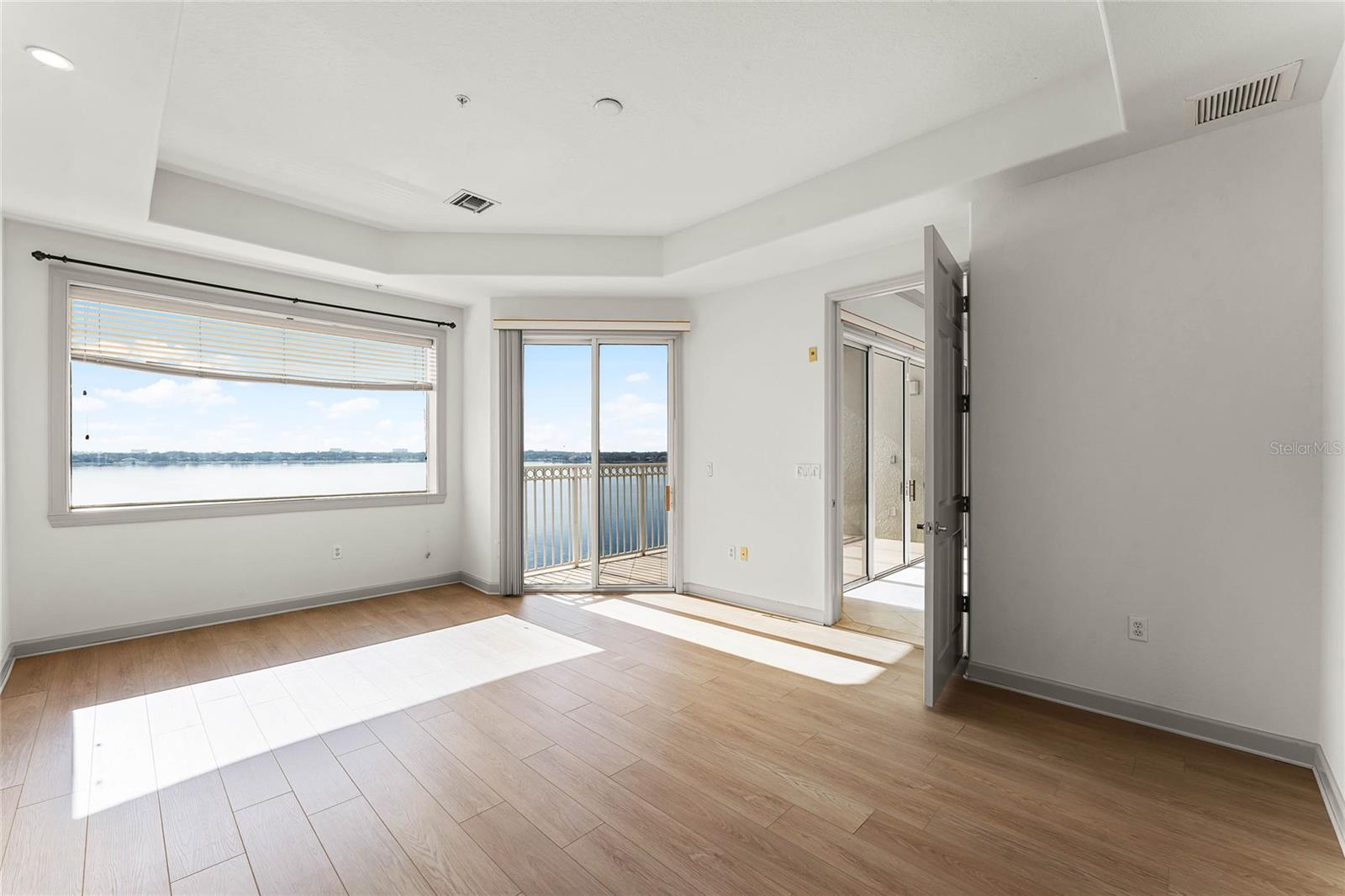 VIZCAYA HEIGHTS CONDO - Residential