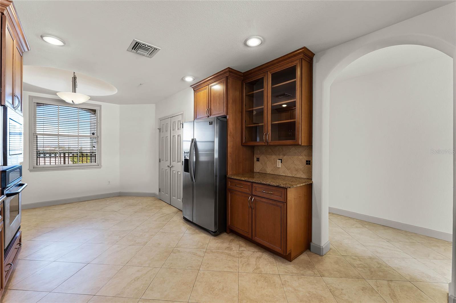 VIZCAYA HEIGHTS CONDO - Residential