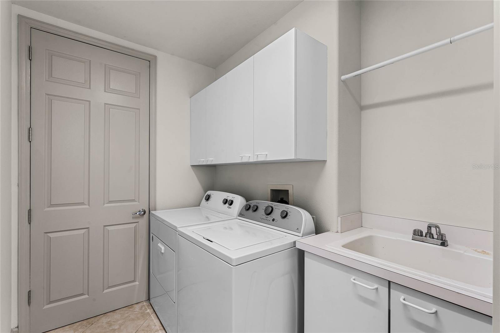 VIZCAYA HEIGHTS CONDO - Residential