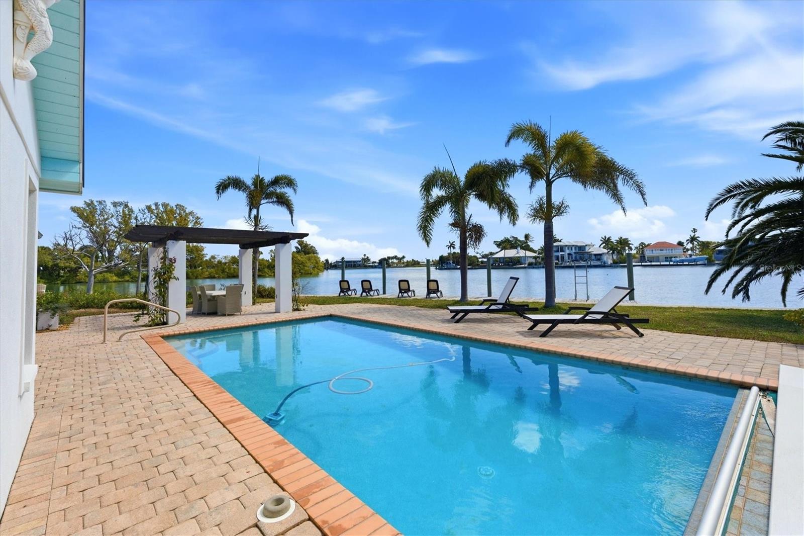 BAY PALMS ADD 8TH UN - Residential