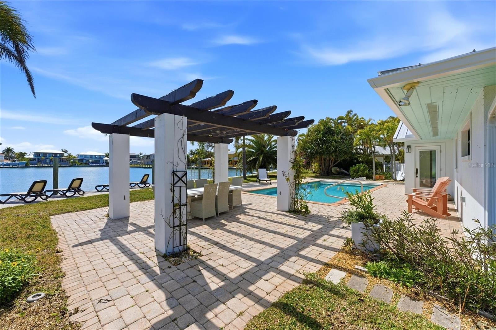BAY PALMS ADD 8TH UN - Residential