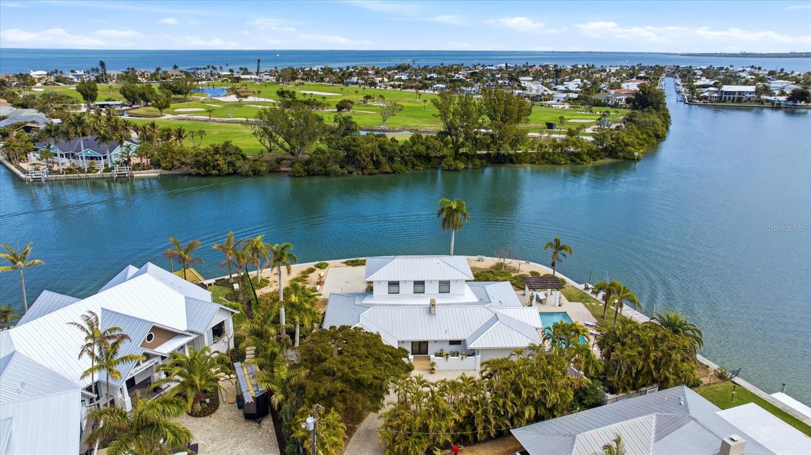 BAY PALMS ADD 8TH UN - Residential