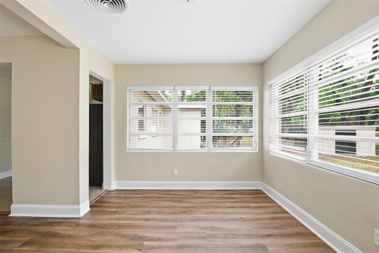 MEADOWBROOK ACRES - Residential