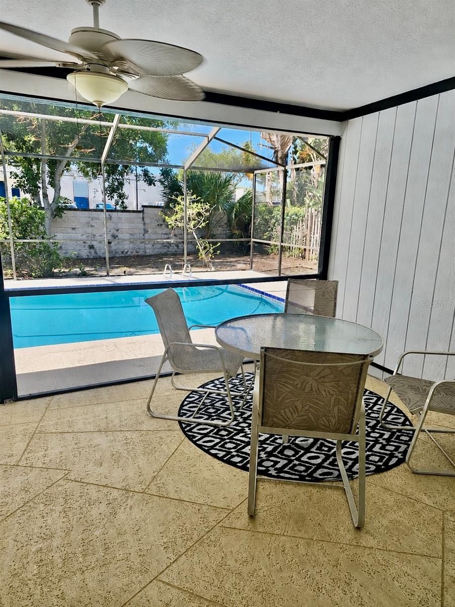 SUTTON PLACE - Residential