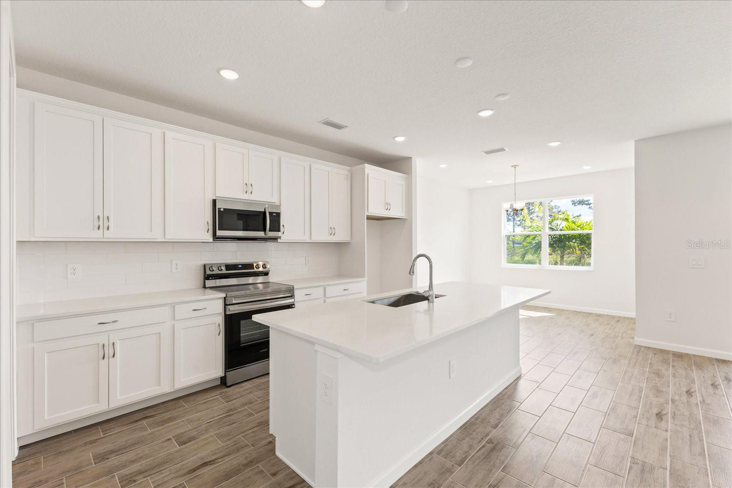 BRIGHTON JACARANDA - Residential