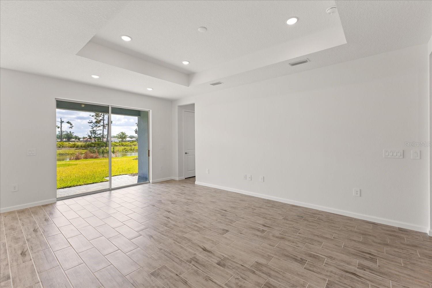 BRIGHTON JACARANDA - Residential