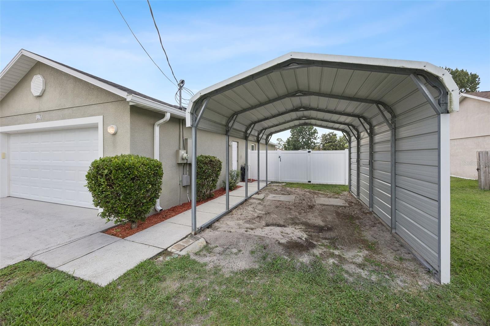 LAKE MILLS SHORES - Residential
