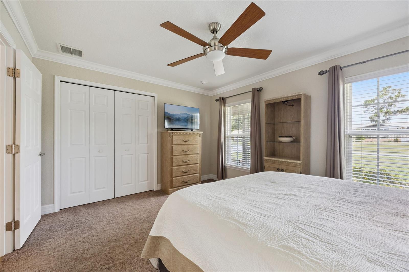 LAKE MILLS SHORES - Residential