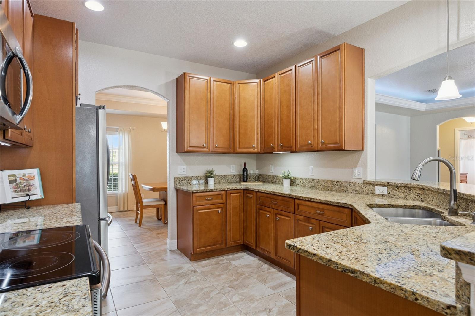 LAKE MILLS SHORES - Residential