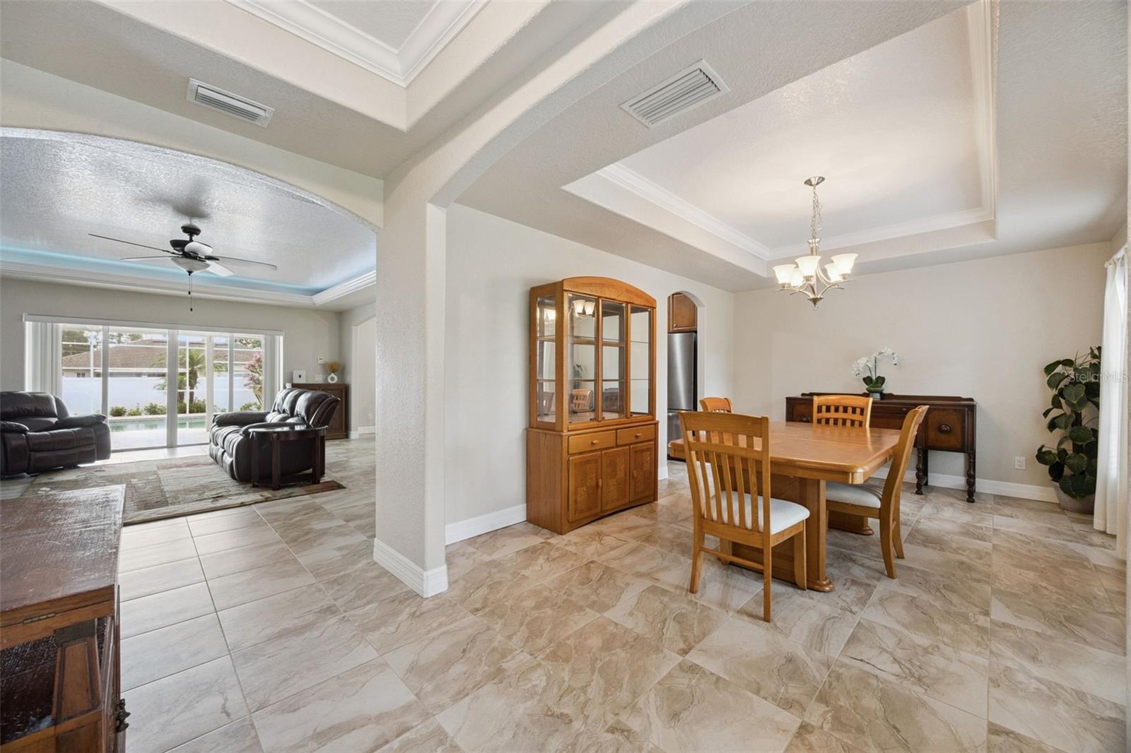 LAKE MILLS SHORES - Residential