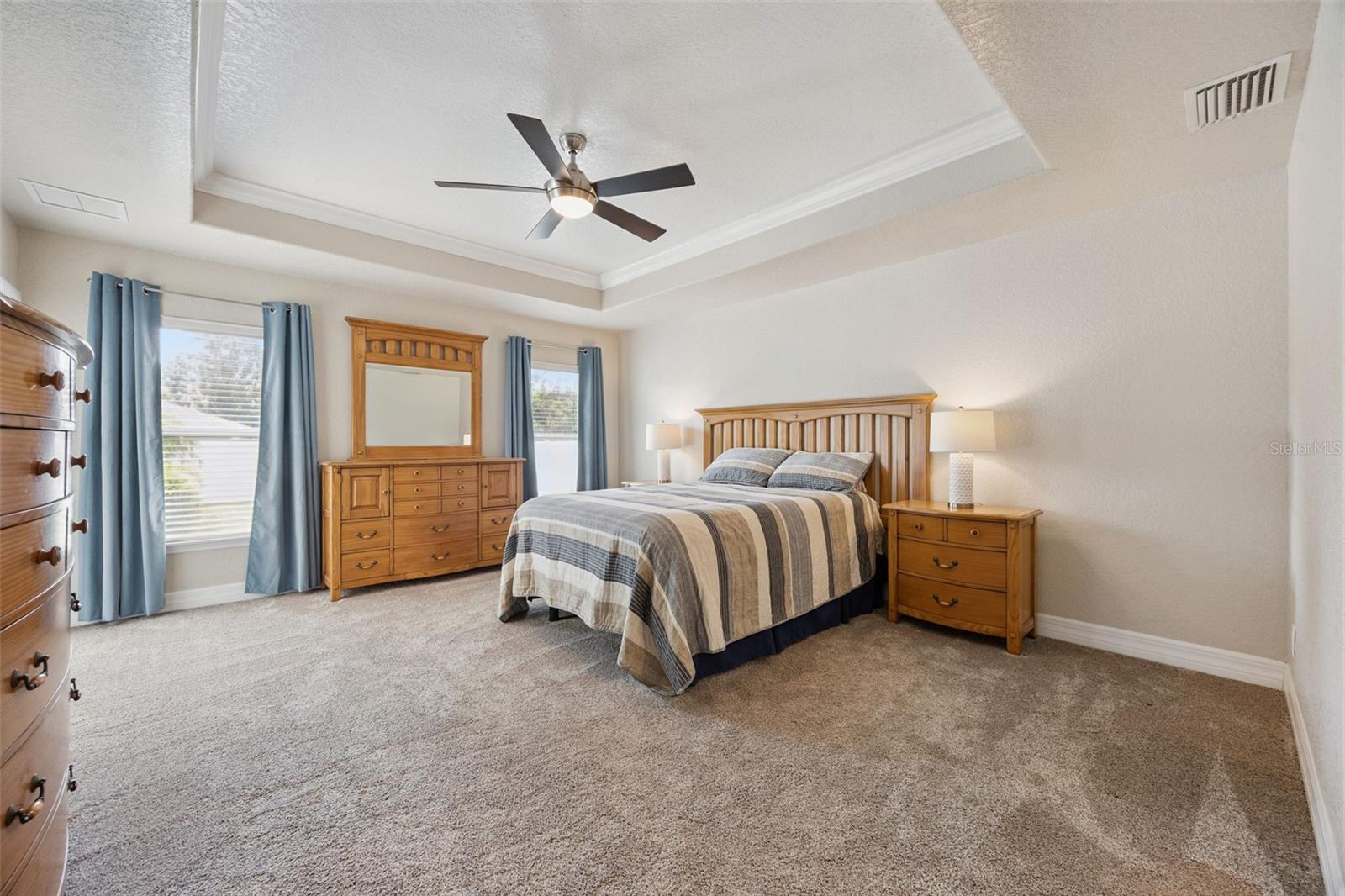 LAKE MILLS SHORES - Residential