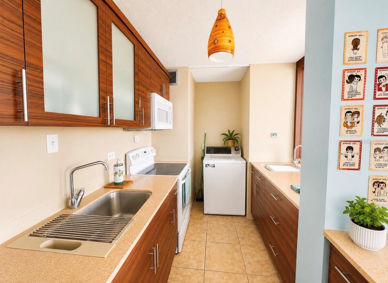 PLAYA AZUL - Residential Lease