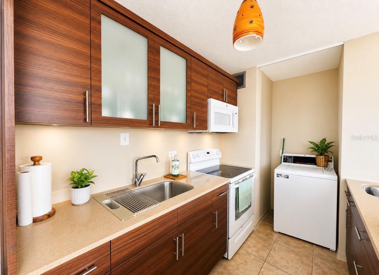 PLAYA AZUL - Residential Lease