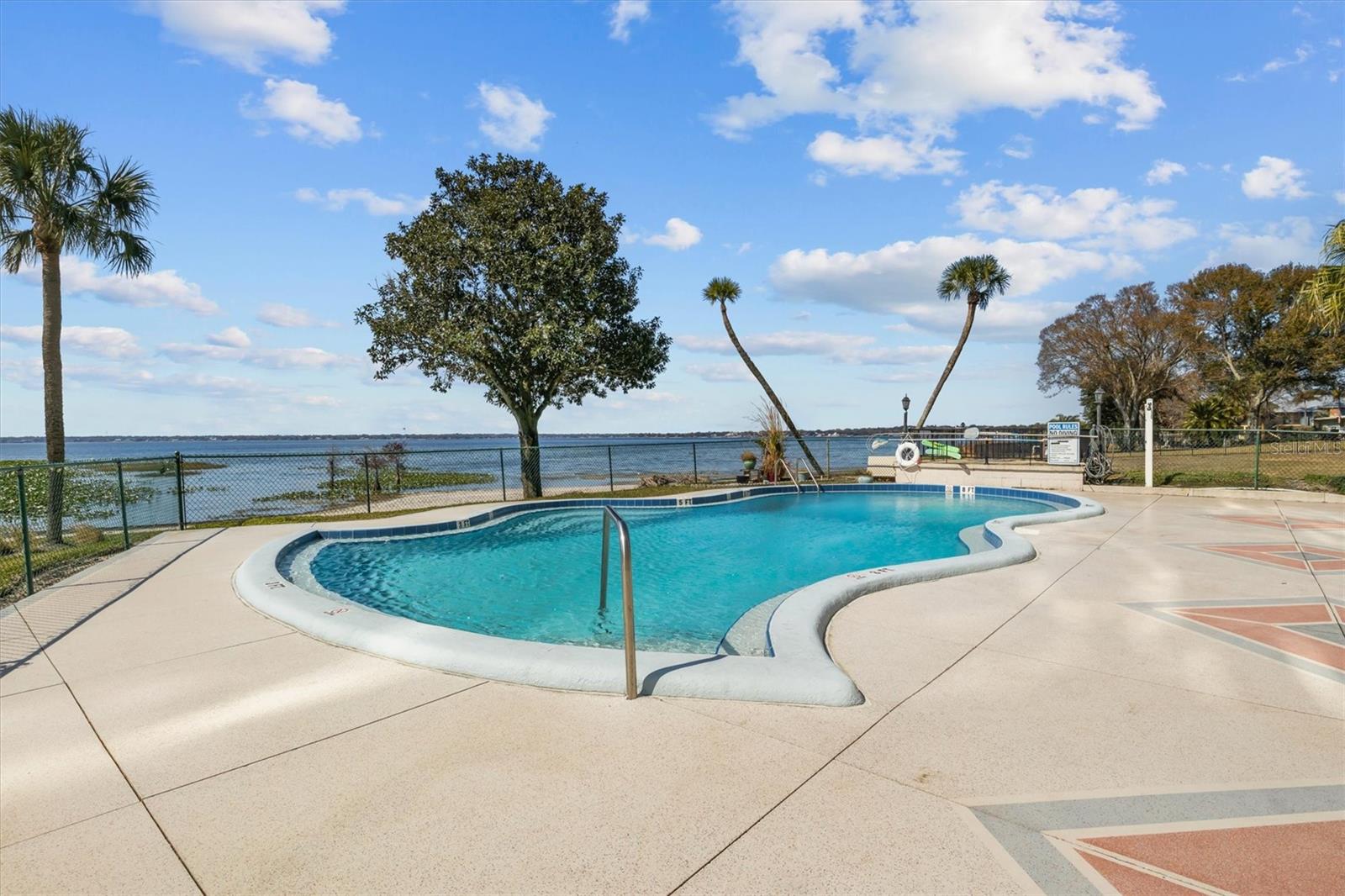 FOUNTAINHEAD CONDOS - Residential