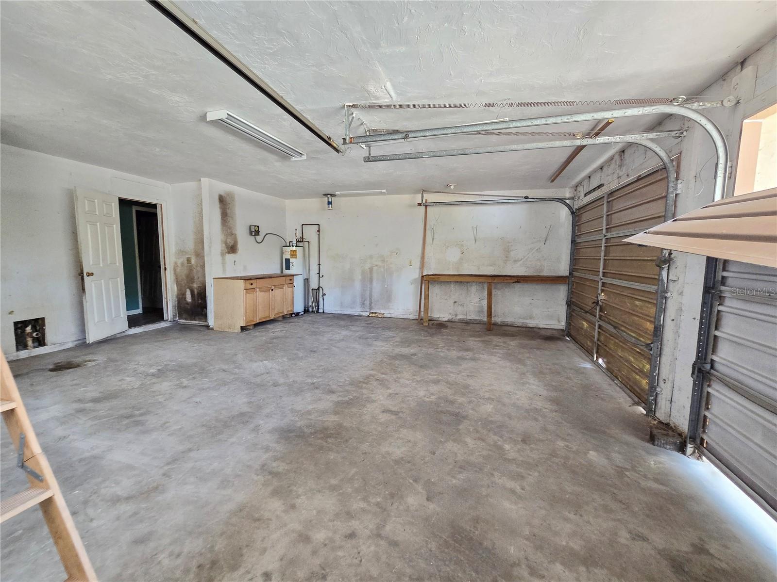 LEISURE ACRES - Residential