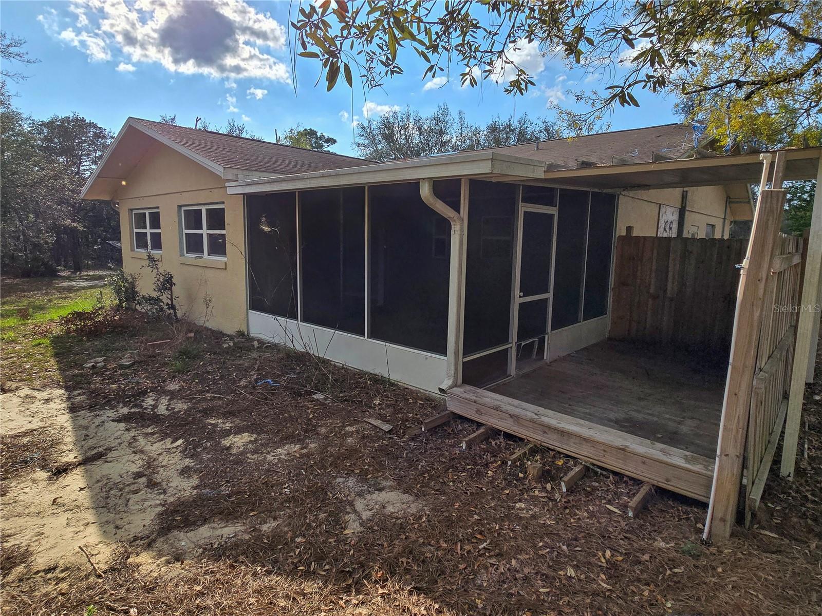 LEISURE ACRES - Residential