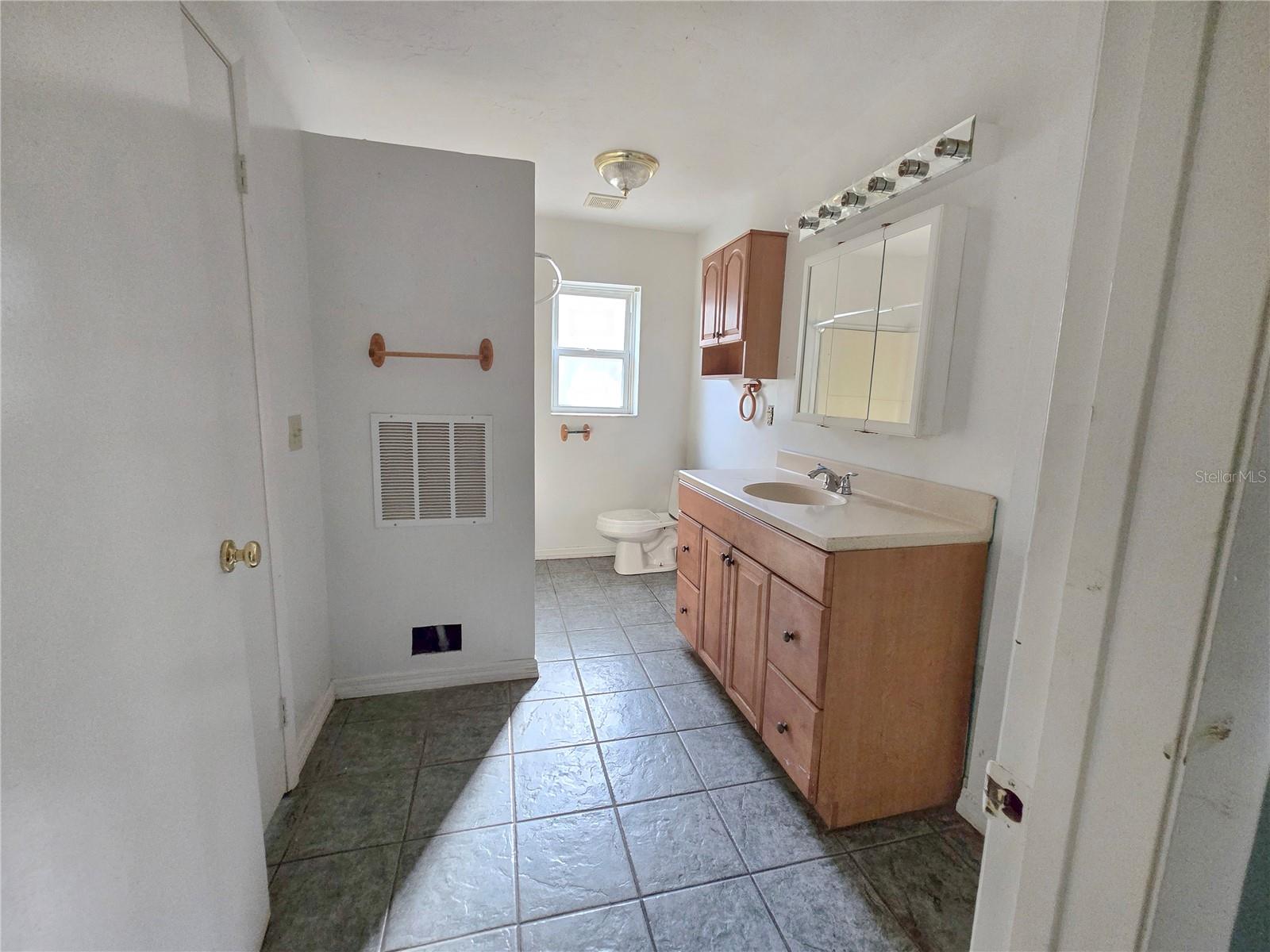 LEISURE ACRES - Residential