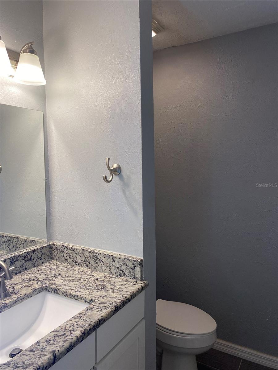 HIDDEN HOLLOW CONDO - Residential