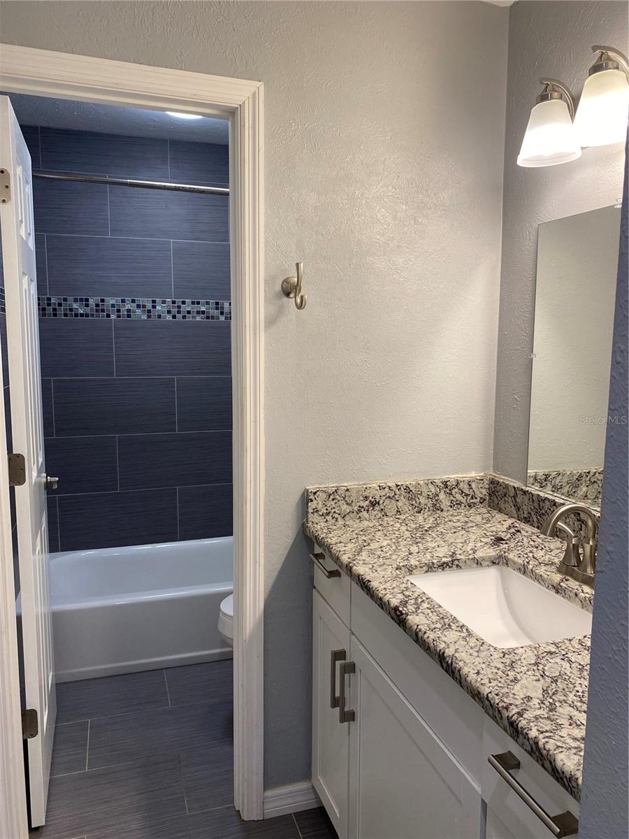 HIDDEN HOLLOW CONDO - Residential